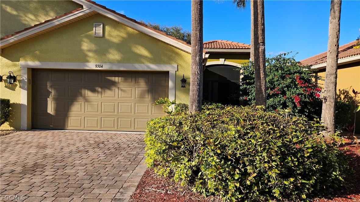 9304 Aegean Cir., Lehigh Acres, FL 33936