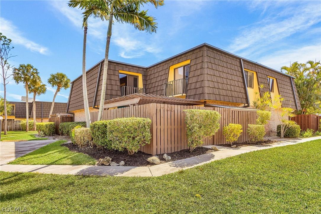 5590 Woodrose Ct. #4, Fort Myers, FL 33907