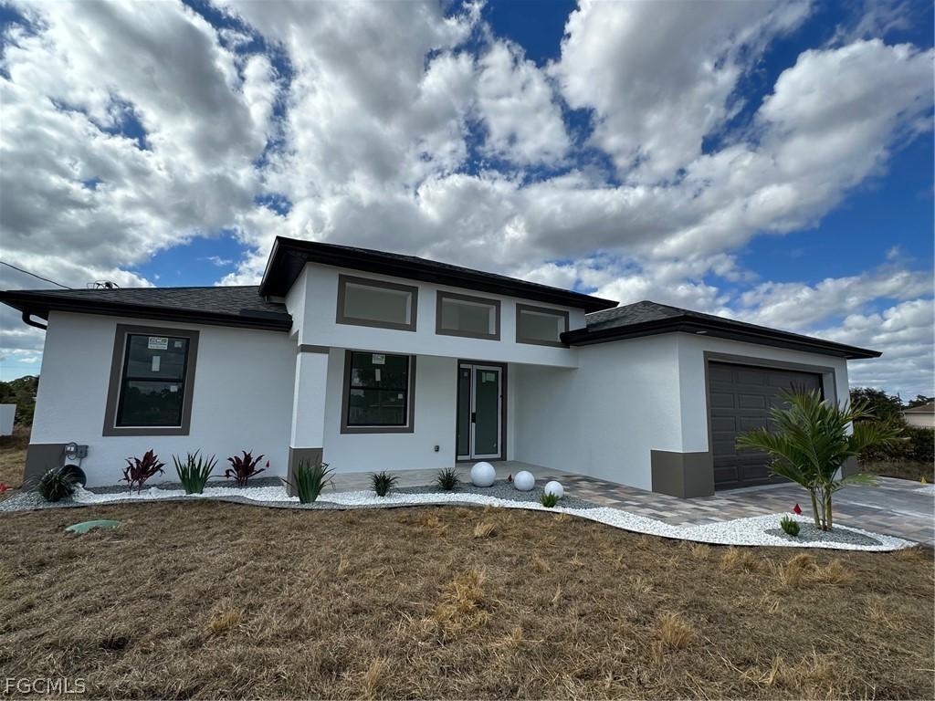 1014 Countess Ave., Lehigh Acres, FL 33974