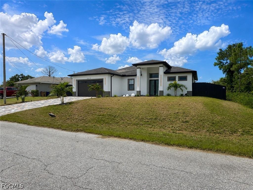 3917 33rd St., Lehigh Acres, FL 33976