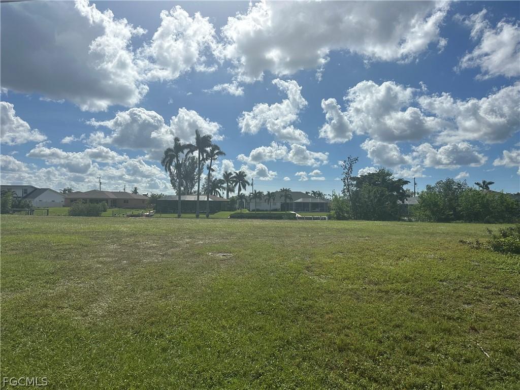 220 SE 29th St., Cape Coral, FL 33904