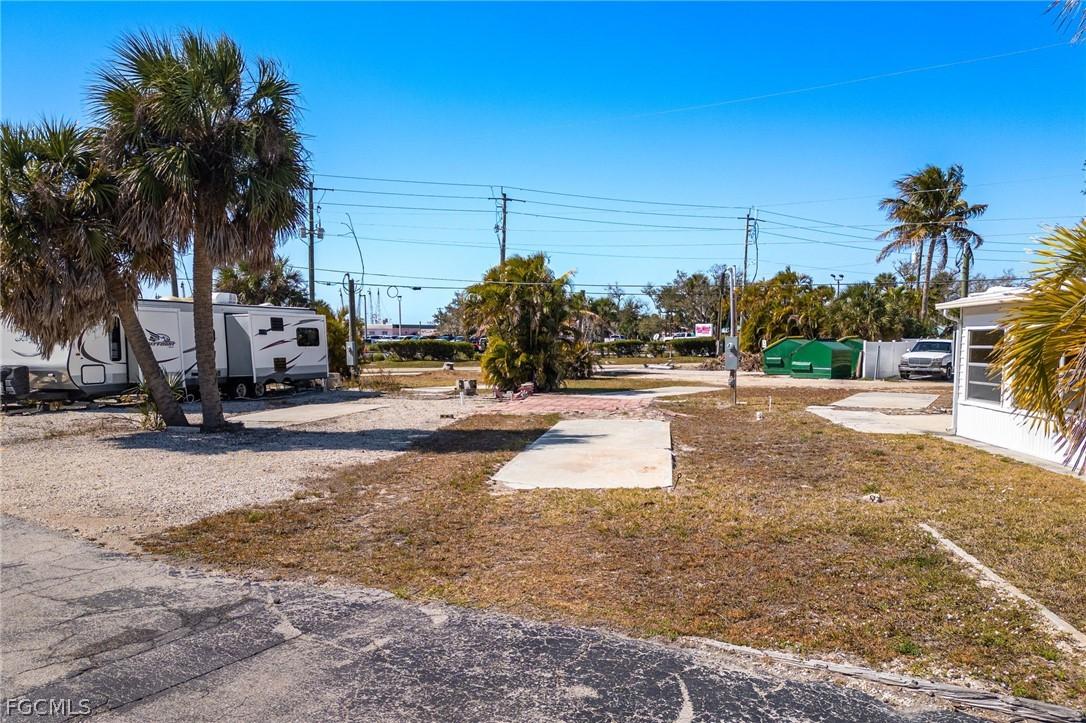 4 Helen Ln., Fort Myers Beach, FL 33931