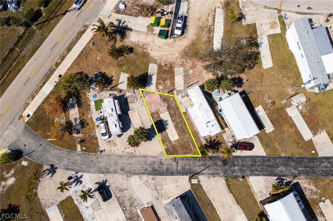 4 Helen Ln., Fort Myers Beach, FL 33931
