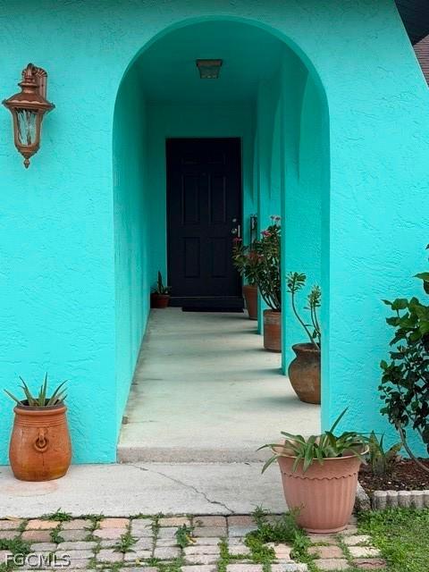 322 SE 46th Ln., Cape Coral, FL 33904