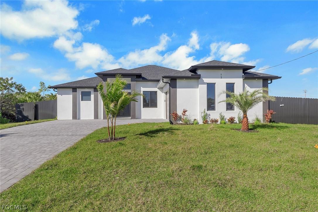 13 NW 5th Ter., Cape Coral, FL 33993