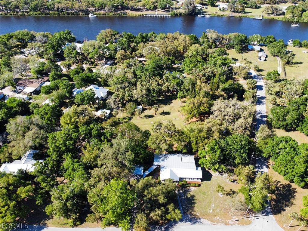 200 Riverview Dr., Labelle, FL 33935
