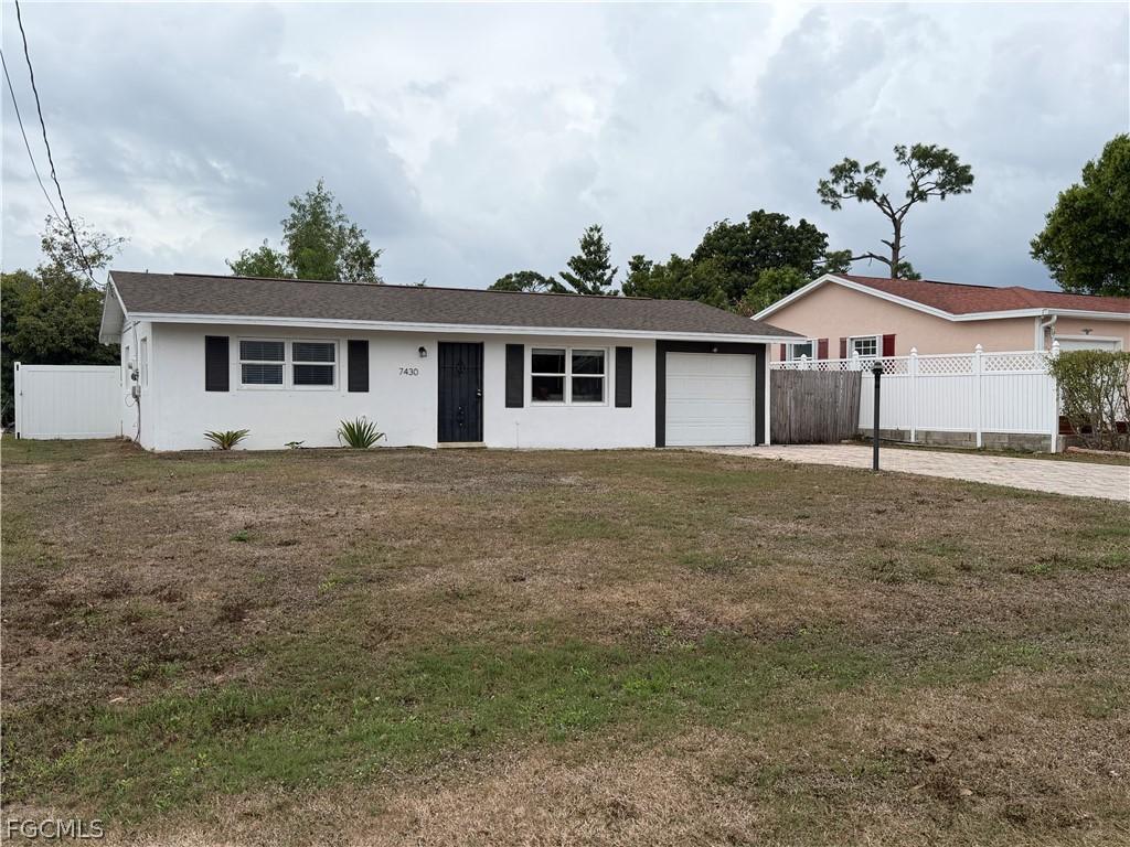 7430 Pine Dr., Fort Myers, FL 33967