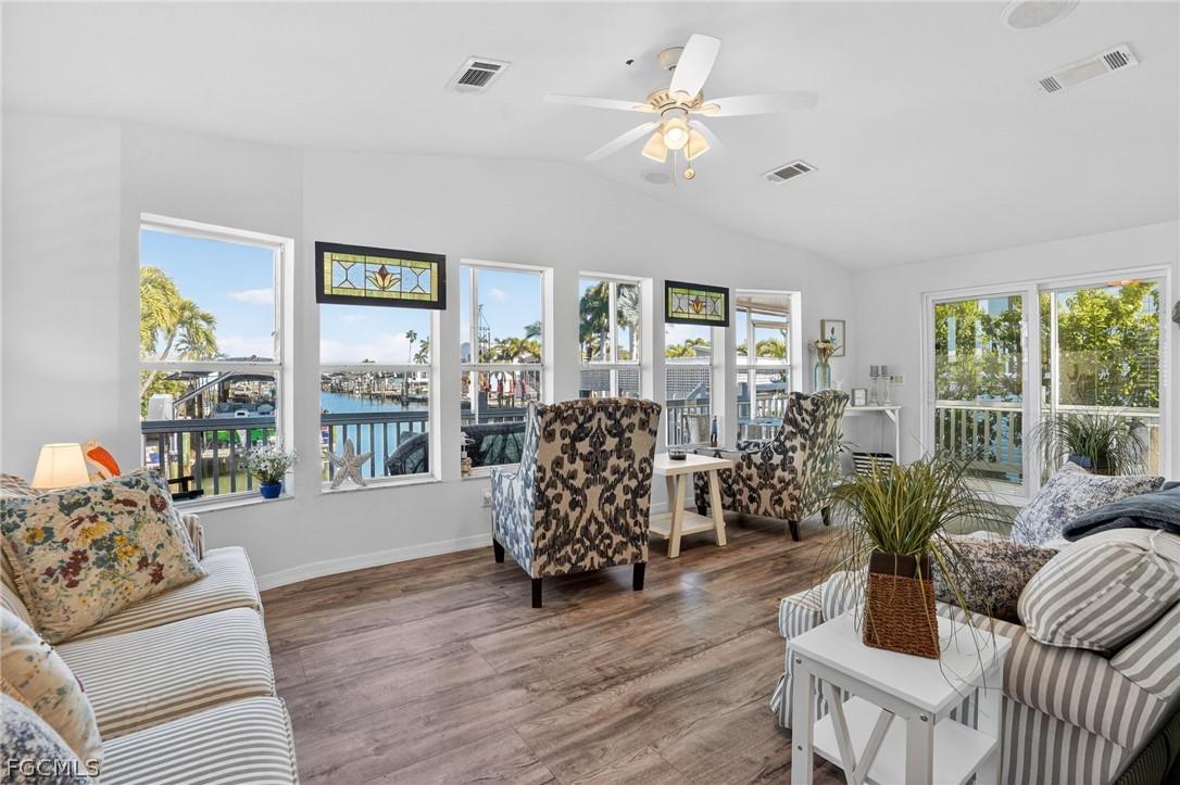 1595 Main St., Fort Myers Beach, FL 33931