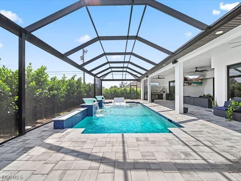 801 NW 38th Pl., Cape Coral, FL 33993