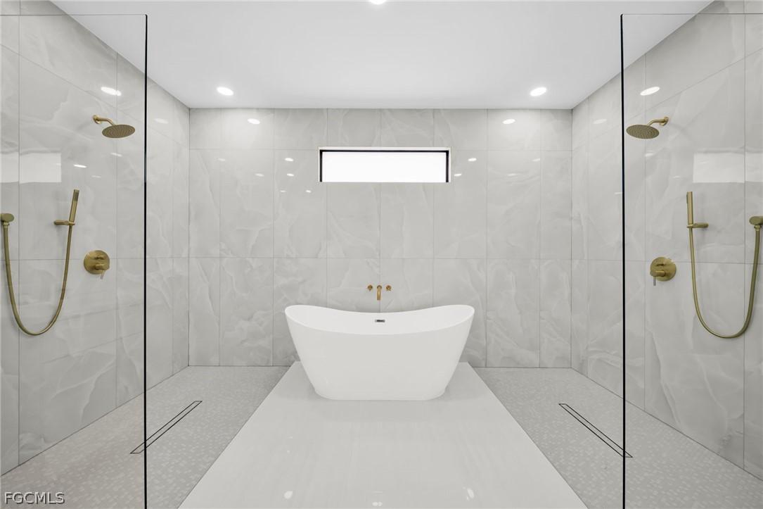 538 Raintree St., Lehigh Acres, FL 33974