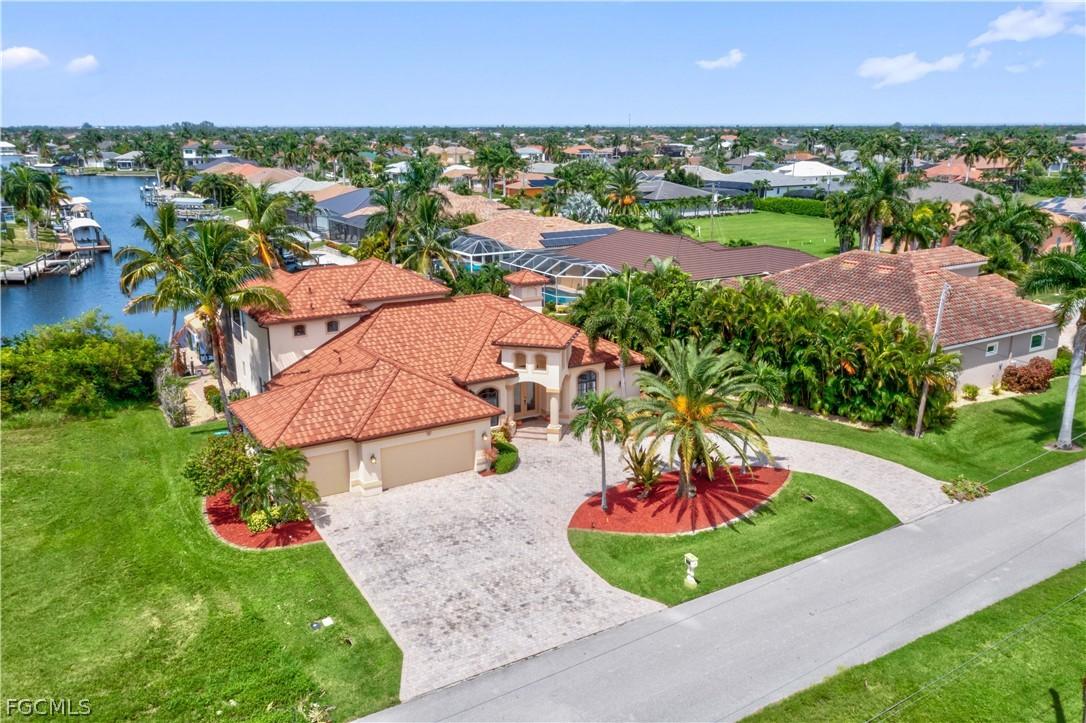 2227 SW 54th Ln., Cape Coral, FL 33914