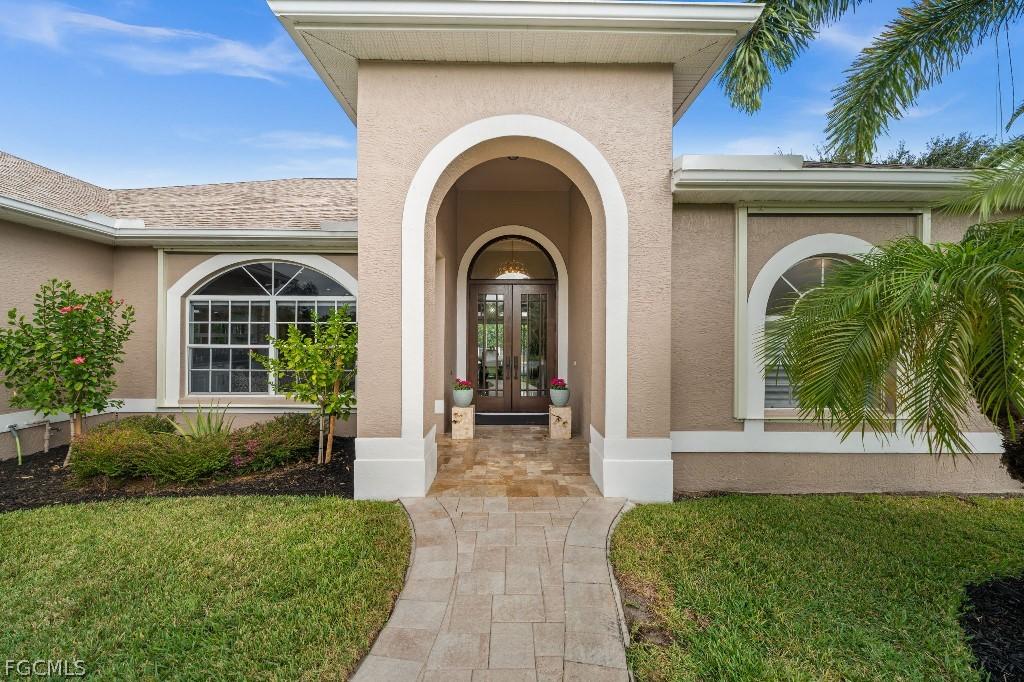 2035 Teagarden Ln., Naples, FL 34110