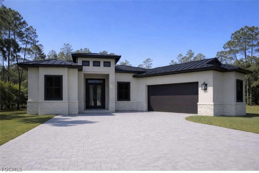 159 12th Ave., Naples, FL 34120