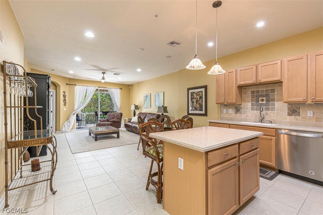 14961 Reflection Key Cir. #415, Fort Myers, FL 33907