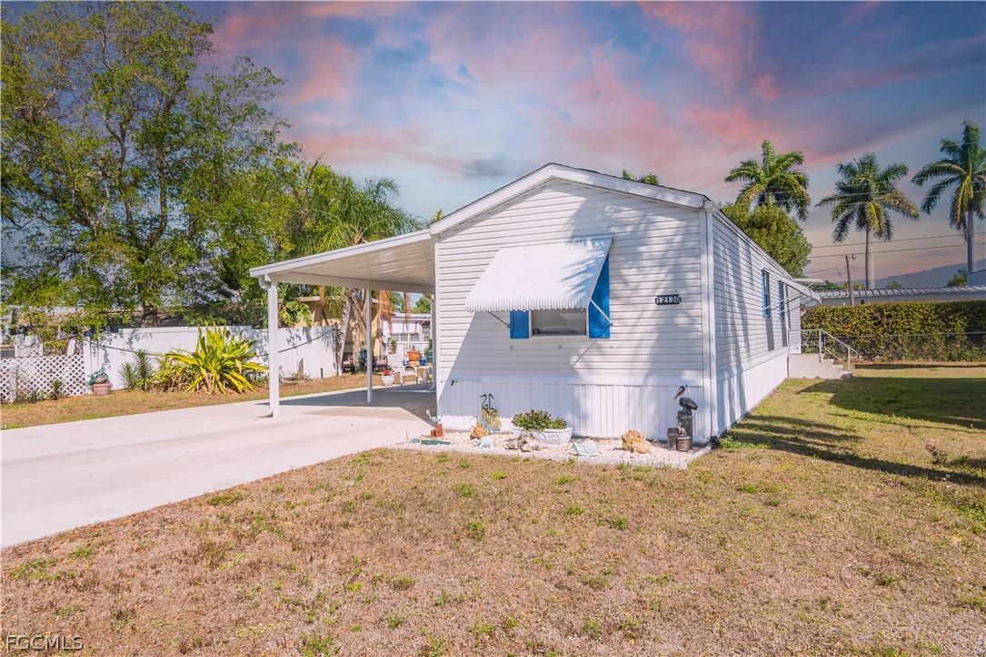 12130 Palm Dr., Fort Myers, FL 33908