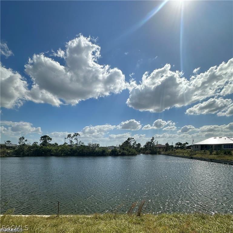 1800 NW 30th Ter., Cape Coral, FL 33909