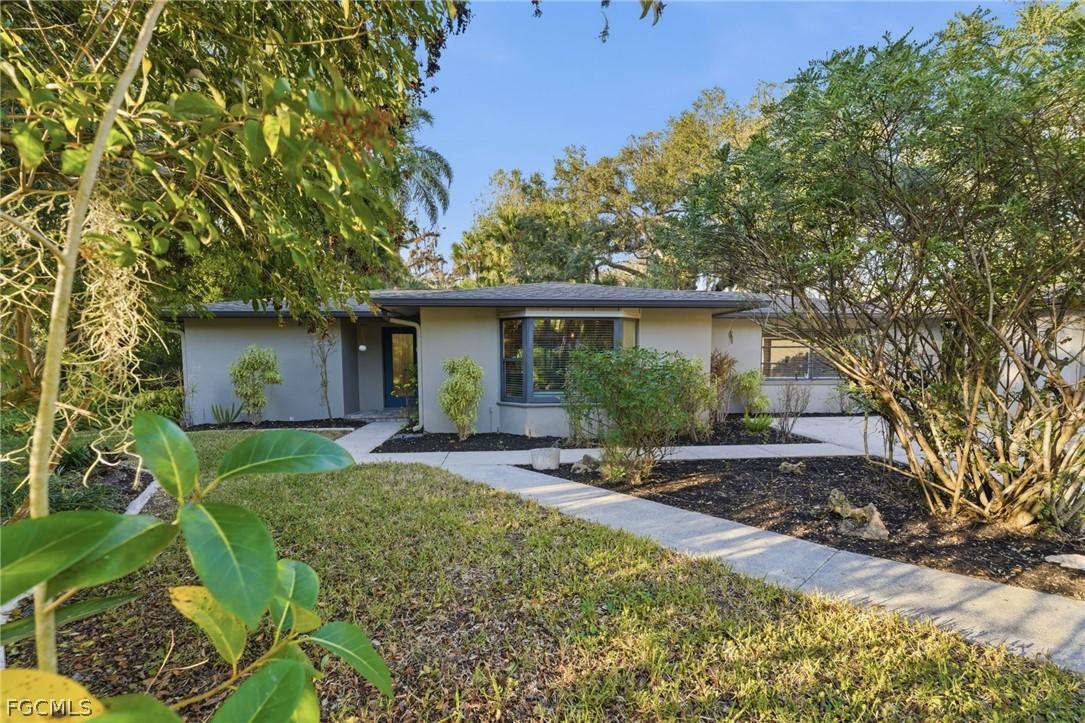 13101 Idylwild Rd., Fort Myers, FL 33905