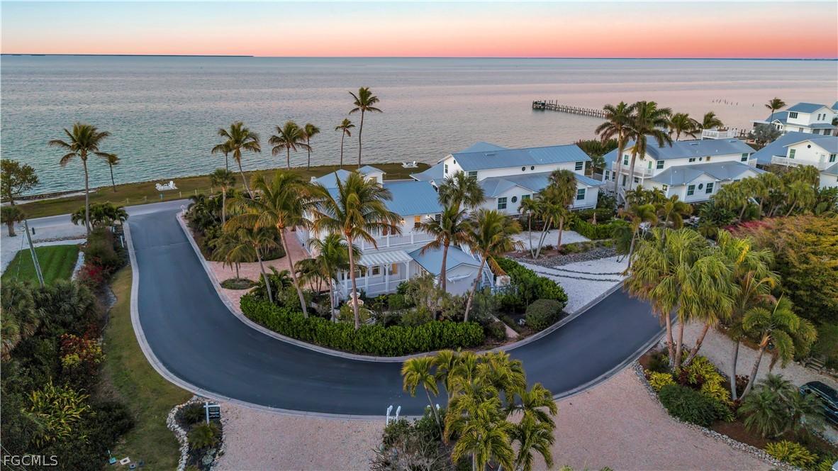 8241 Main St., Bokeelia, FL 33922