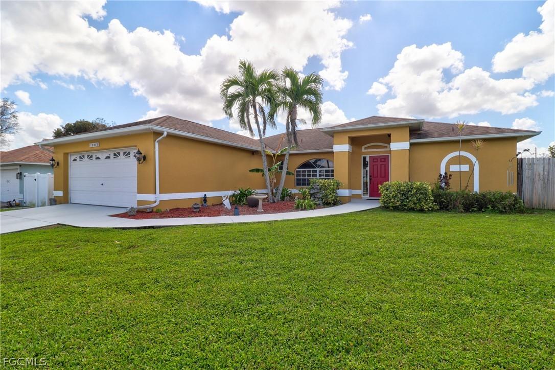 13400 Red Maple Cir., North Fort Myers, FL 33903