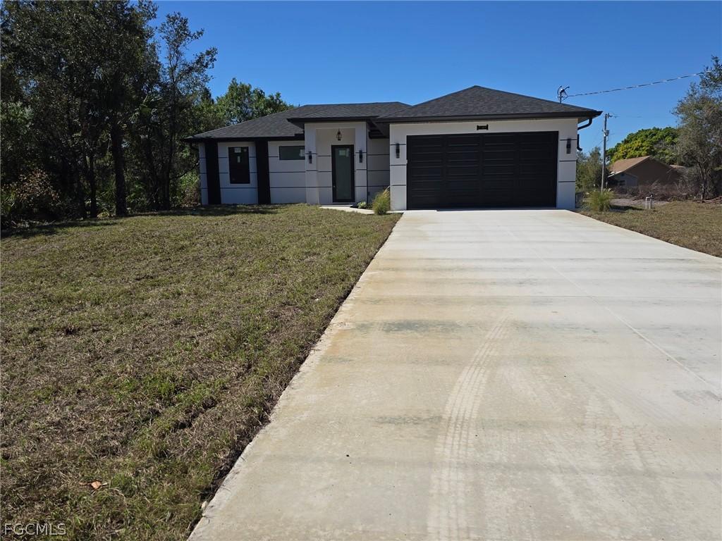 417 Prospect Ave., Lehigh Acres, FL 33972