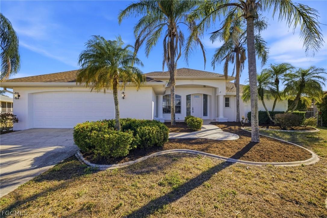 828 SW 52nd St., Cape Coral, FL 33914