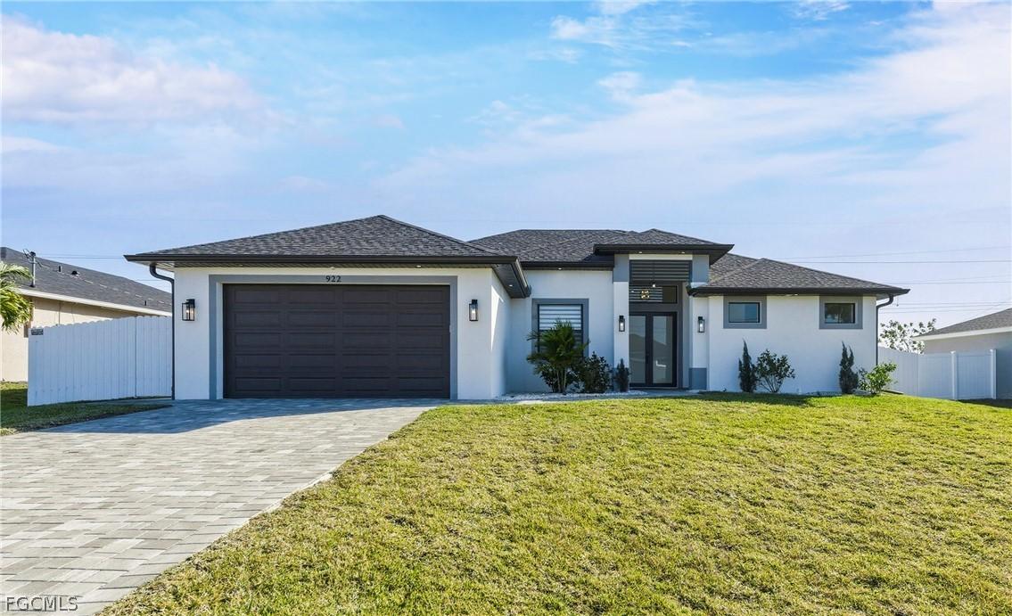 922 NW 8th Ter., Cape Coral, FL 33993