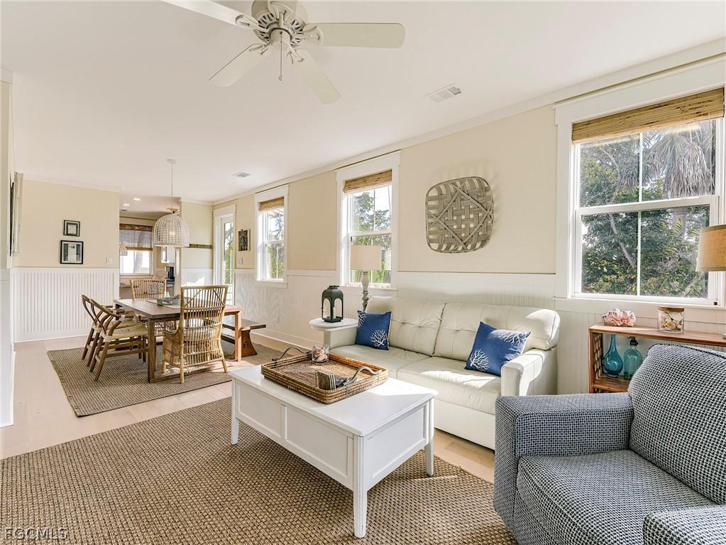 1550 Centre St., Sanibel, FL 33957