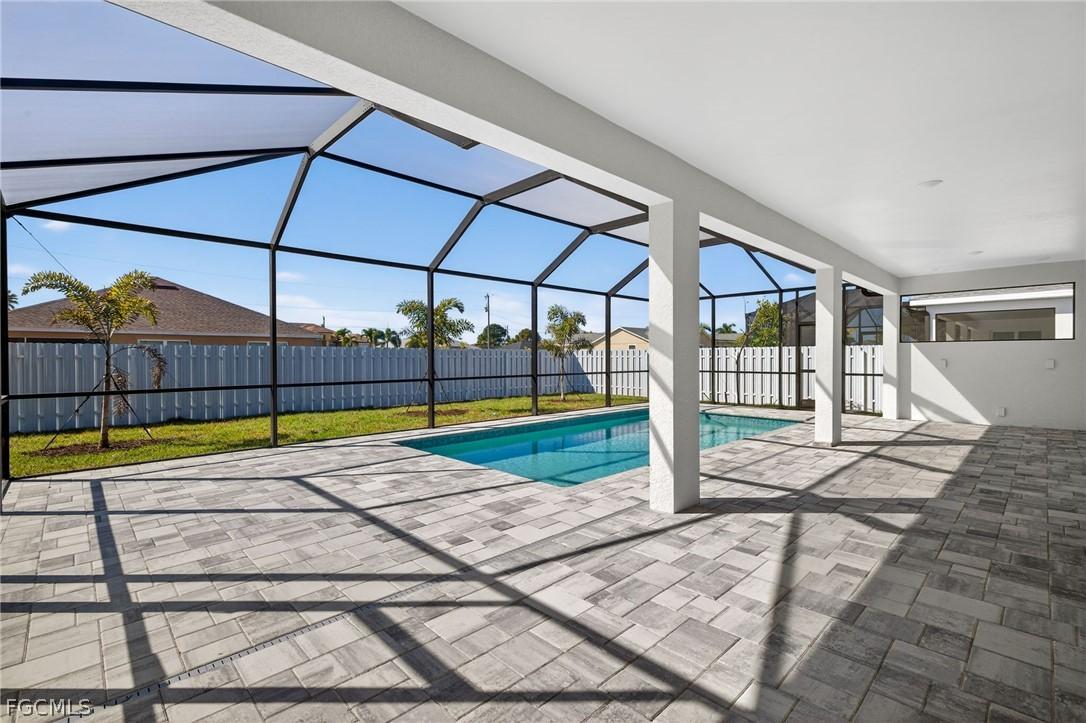 618 SW 30th Ter., Cape Coral, FL 33914