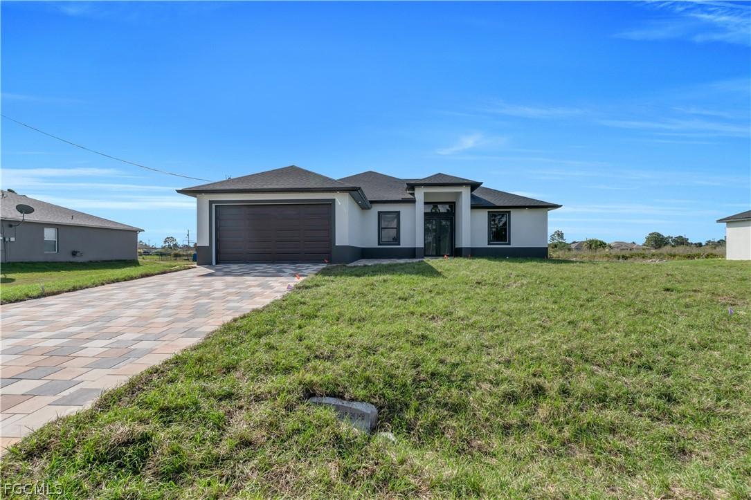 1306 Lee Ave., Lehigh Acres, FL 33972