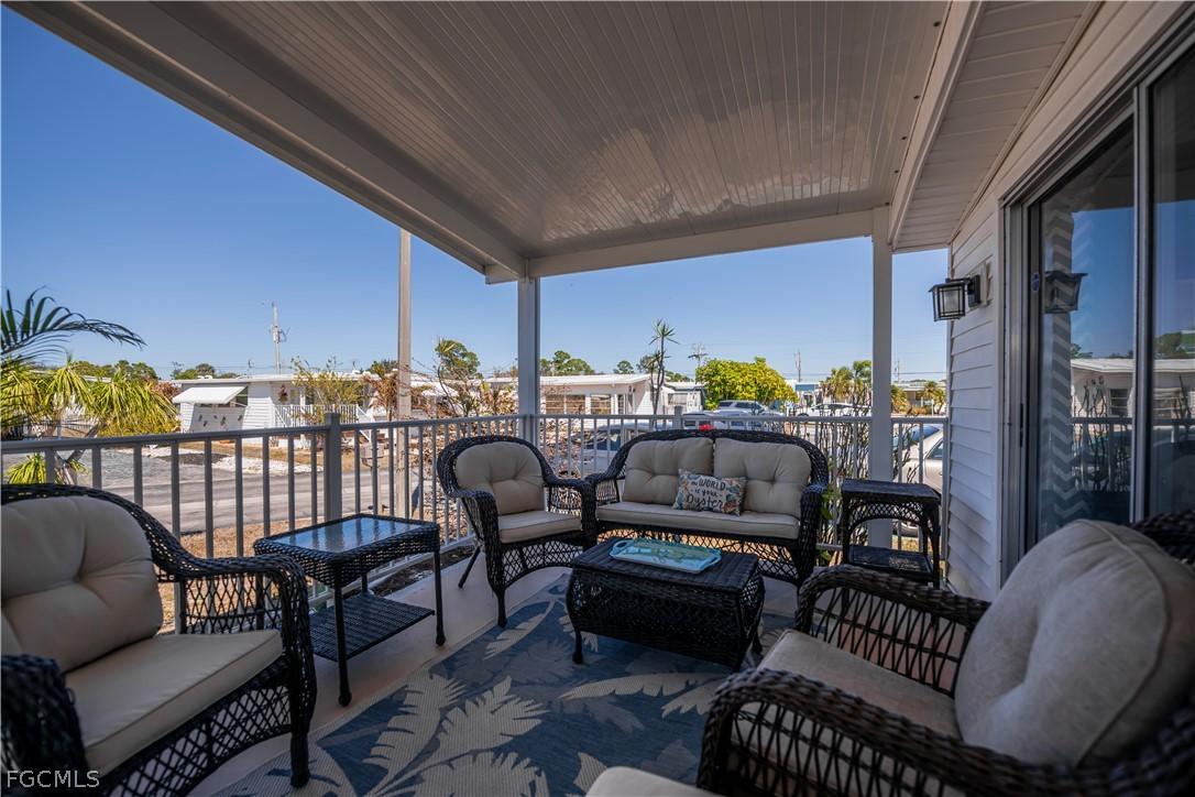 154 Overland Tr., North Fort Myers, FL 33917