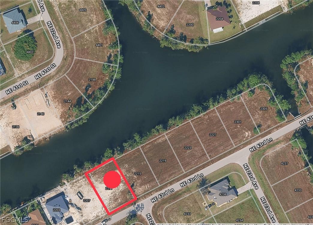 2211 NE 43rd Ln., Cape Coral, FL 33909