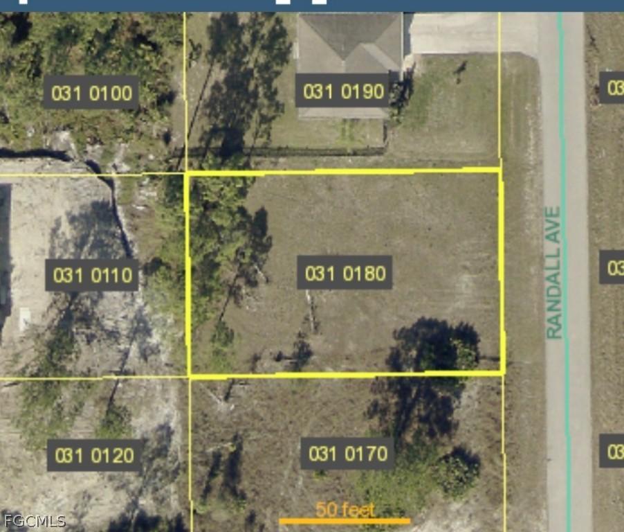 724 Randall Ave., Lehigh Acres, FL 33974