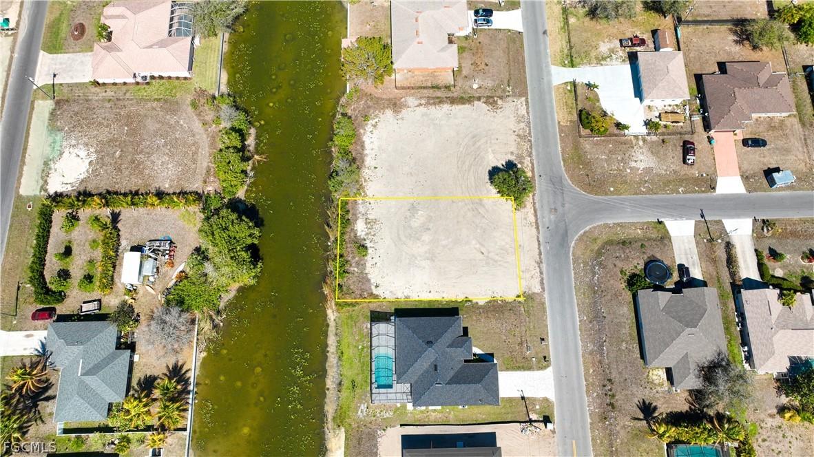 1830 NE 10th Pl., Cape Coral, FL 33909