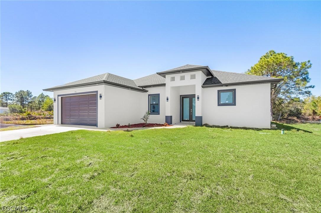 752 Crystal Ave., Lehigh Acres, FL 33974