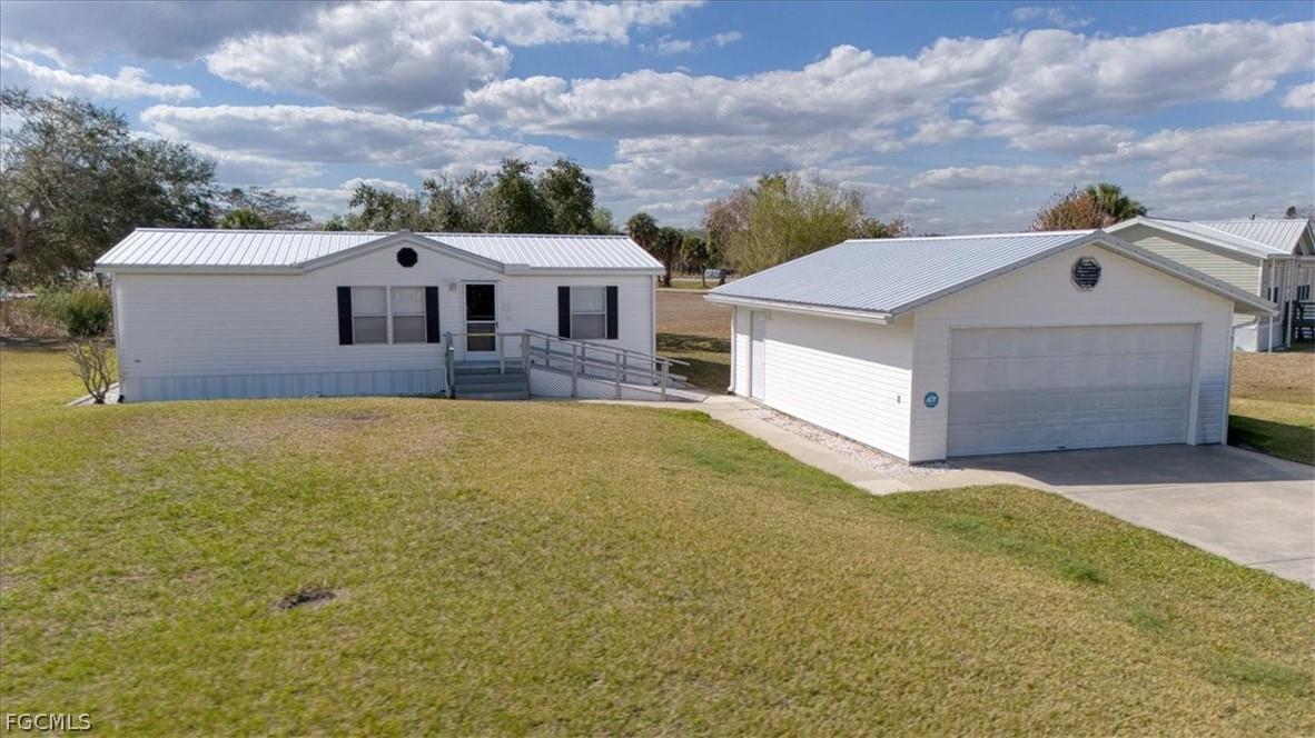 1151 Peaceful Ln., Moore Haven, FL 33471
