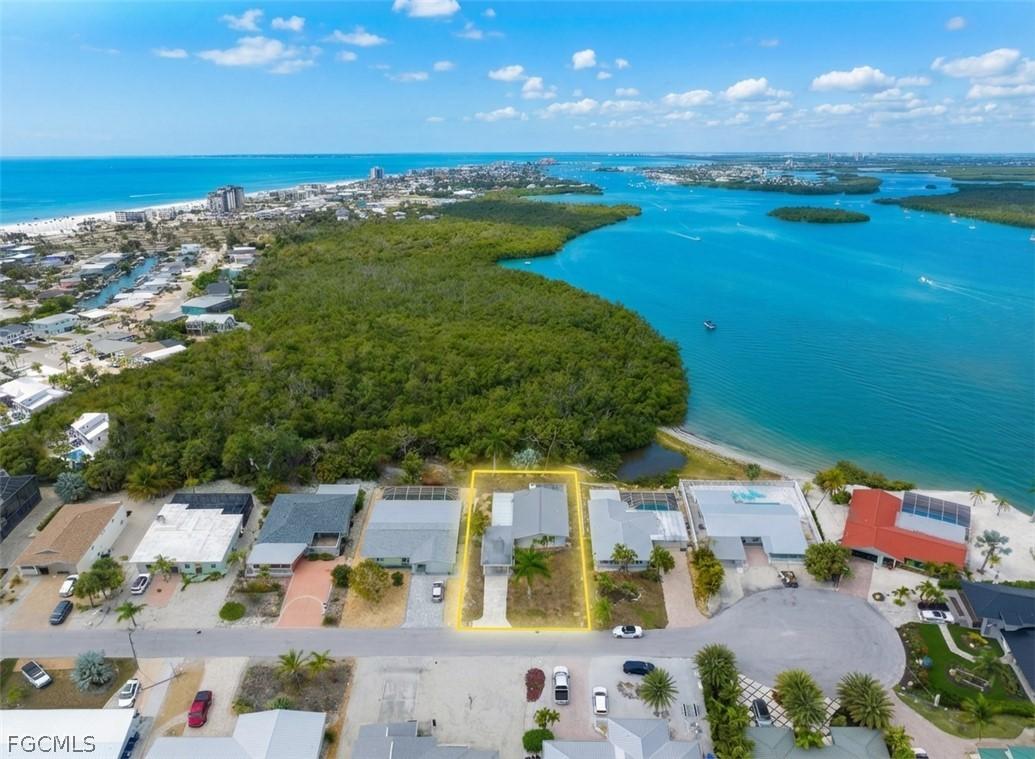 455 Donora Blvd., Fort Myers Beach, FL 33931