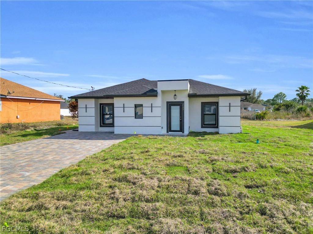 2607 41st St., Lehigh Acres, FL 33971