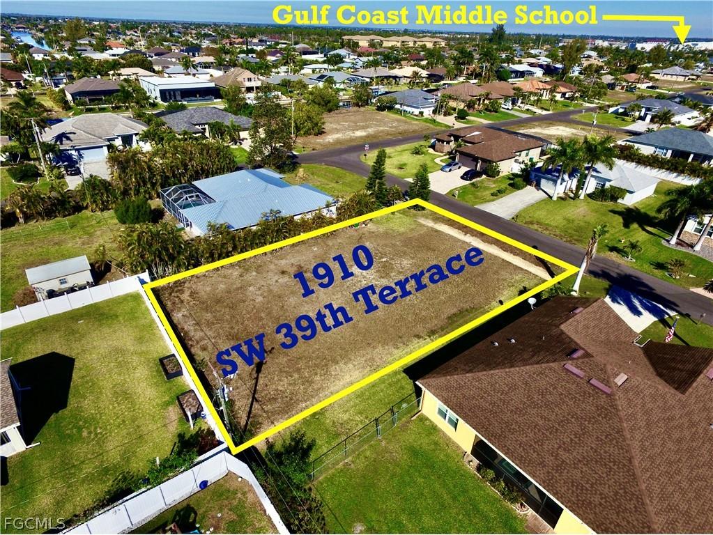 1910 SW 39th Ter., Cape Coral, FL 33914