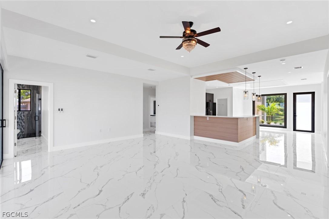 2027 NE 18th St., Cape Coral, FL 33909