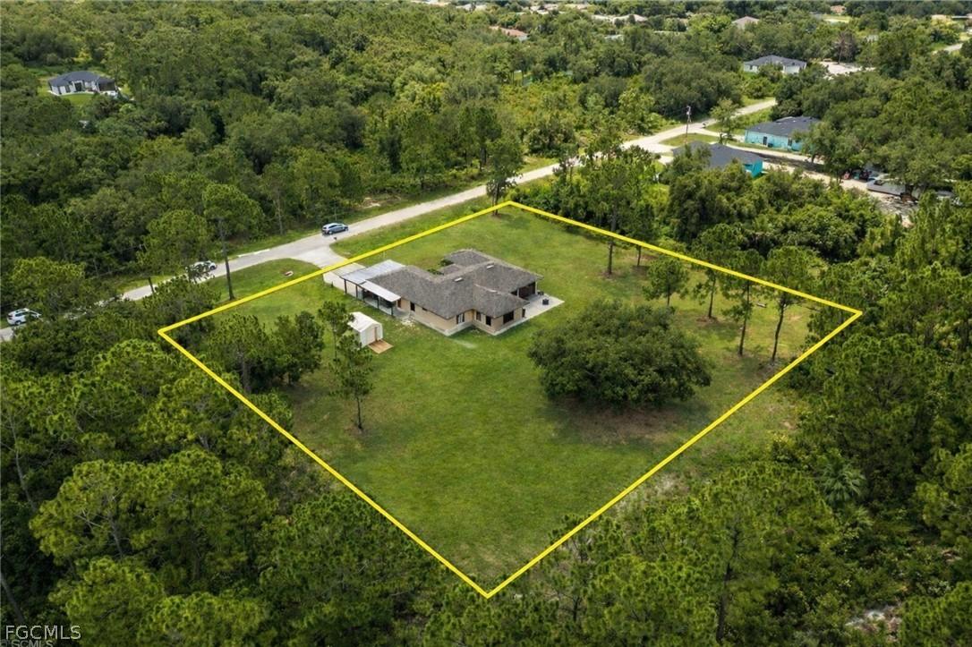 417 Thompson Ave., Lehigh Acres, FL 33972