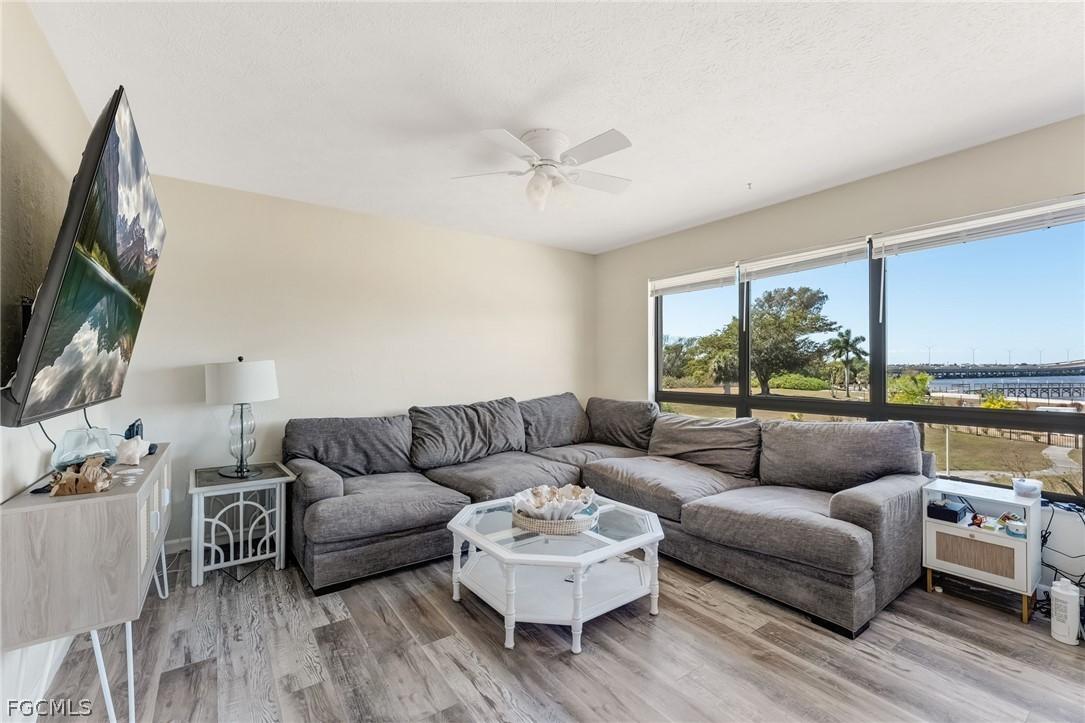 12498 Riverside Dr. #205, Fort Myers, FL 33919