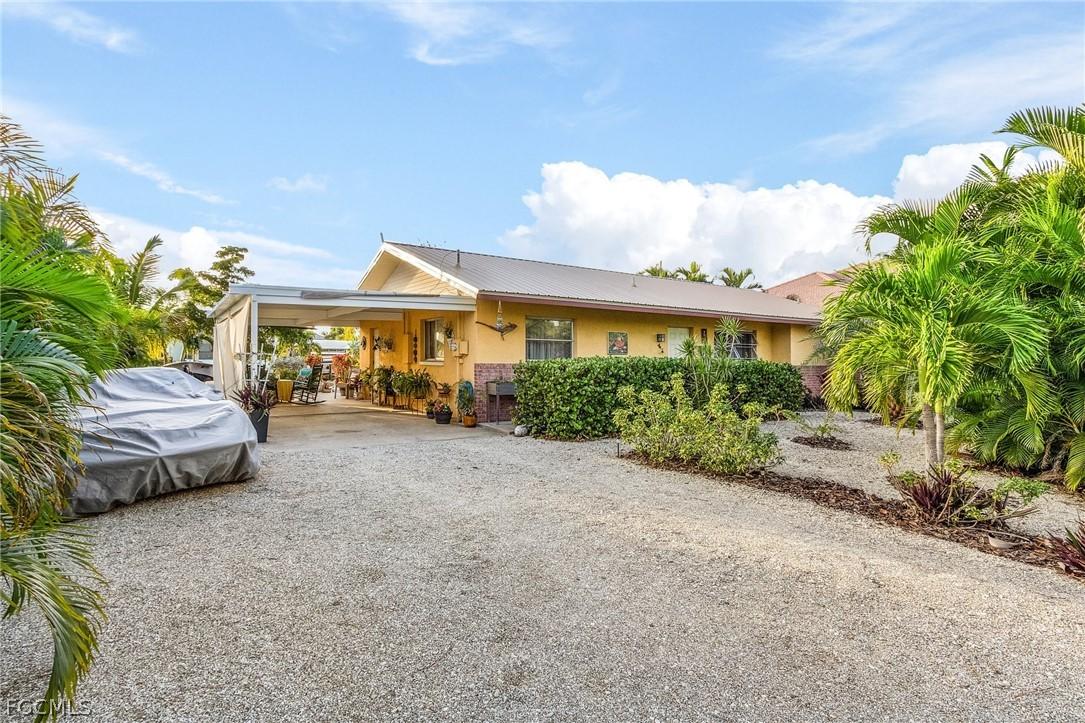 2963 Cussell Dr., St James City, FL 33956