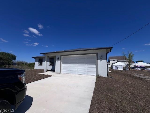 617 Chestnut St., Lehigh Acres, FL 33974