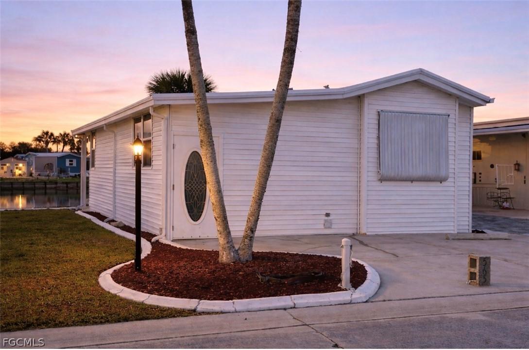 565 Cattleya Refuge, Naples, FL 34114
