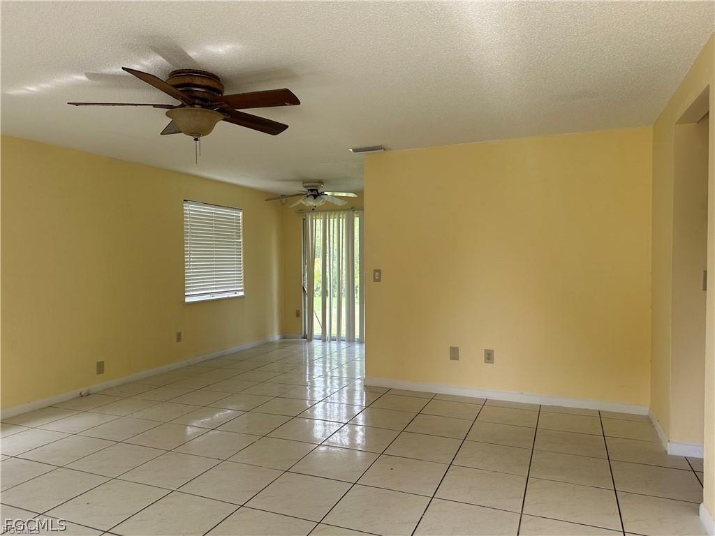 8 Roanoke Dr., Fort Myers, FL 33905