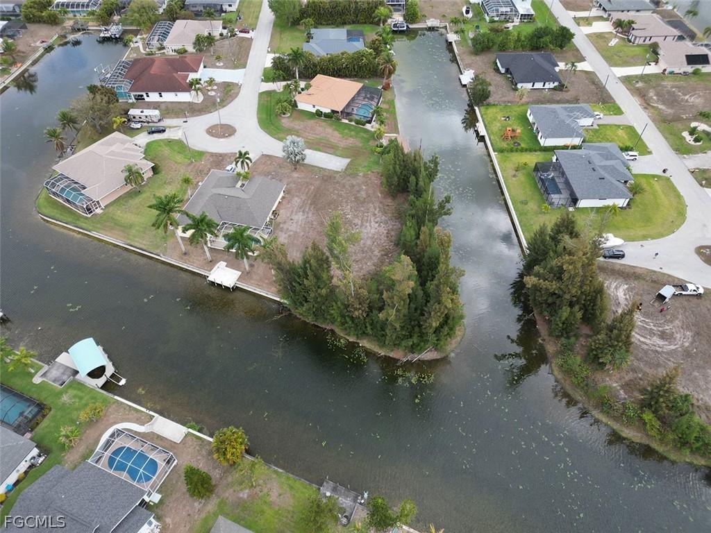 507 SW 7th Ter., Cape Coral, FL 33991