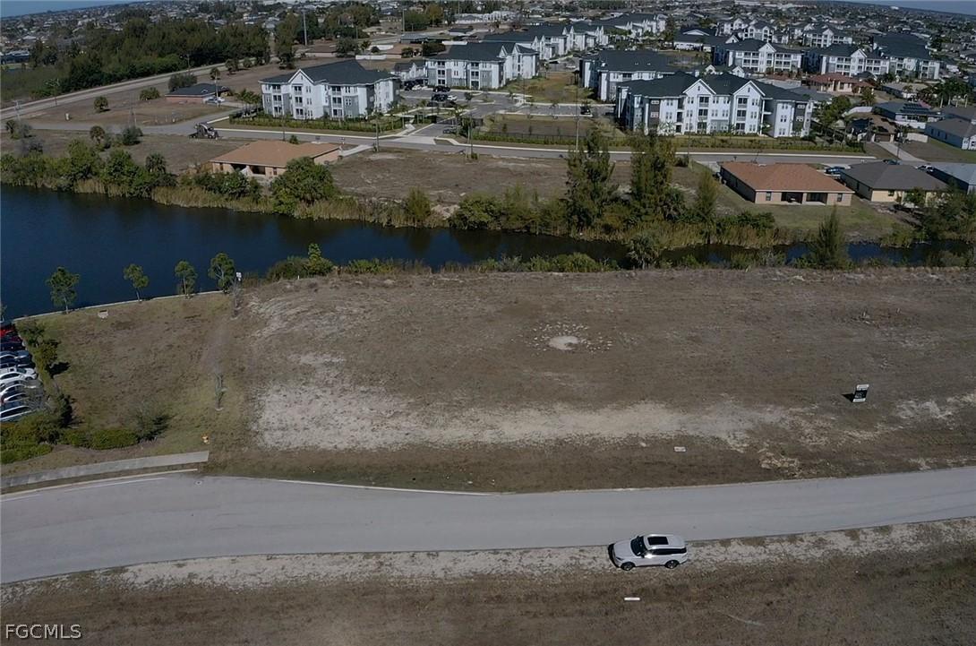 1451 SW 4th Ter., Cape Coral, FL 33991