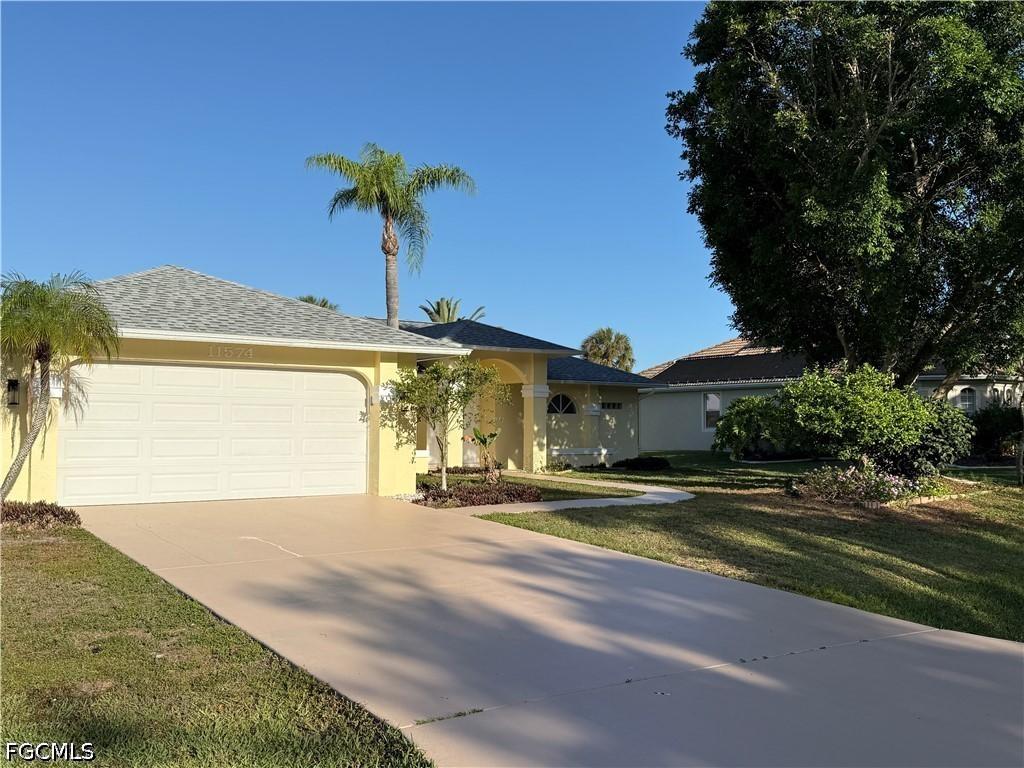 11574 Royal Tee Cir., Cape Coral, FL 33991
