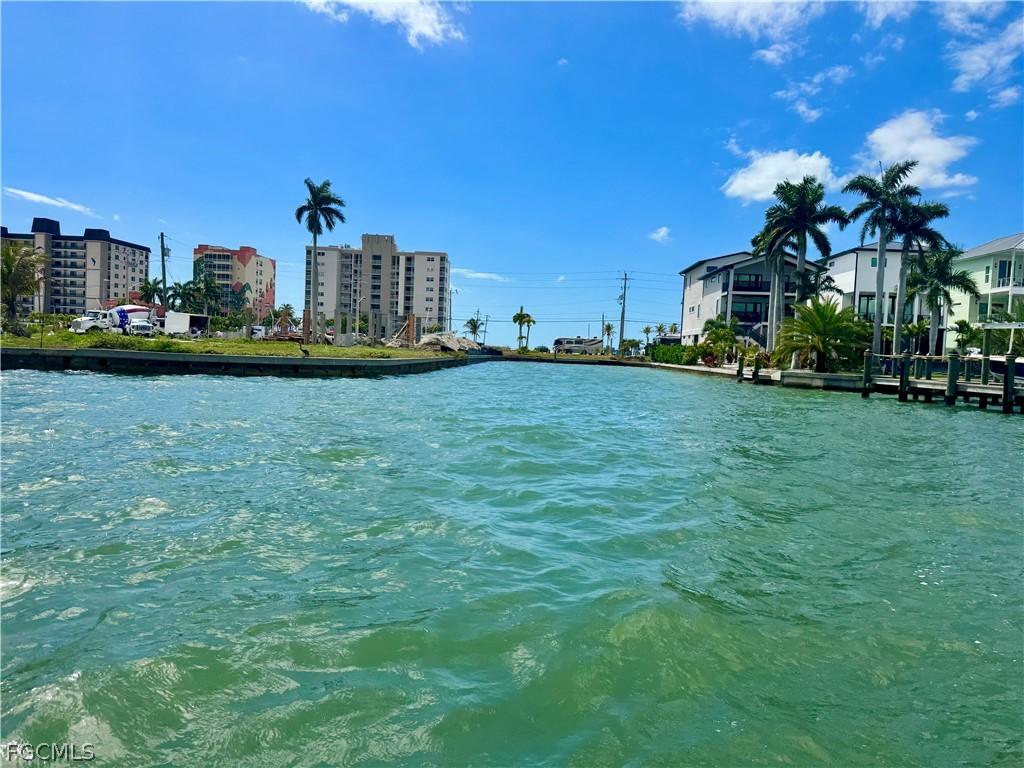 507 Carlos Cir., Fort Myers Beach, FL 33931