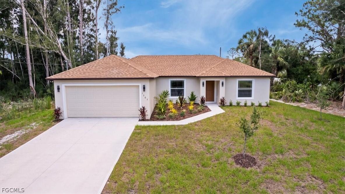 731 Anaconda Ave., Lehigh Acres, FL 33974